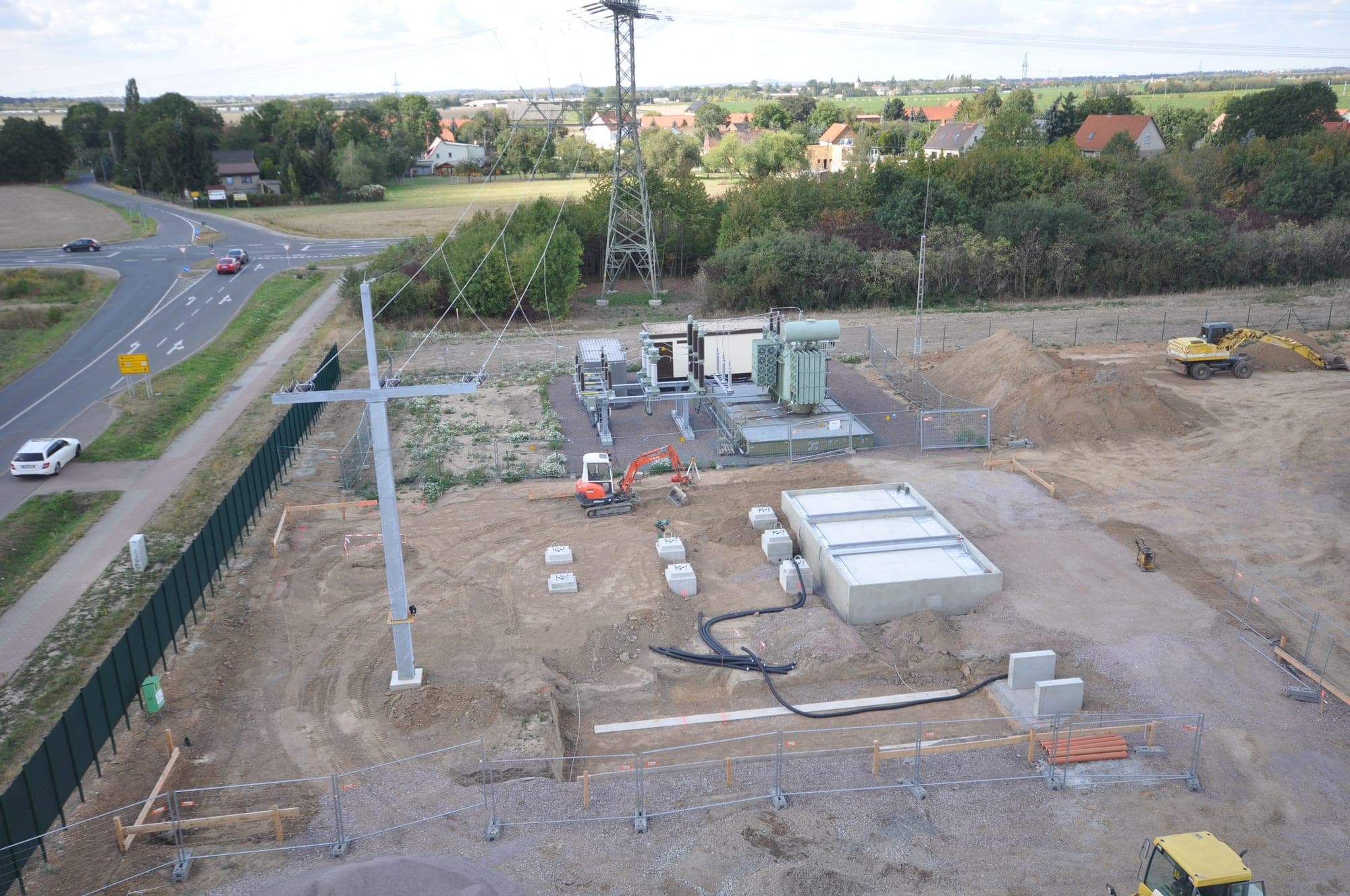 Umspannwerk Delitzsch im Bau mit Transformator, Kabelgraben und Netzanschluss